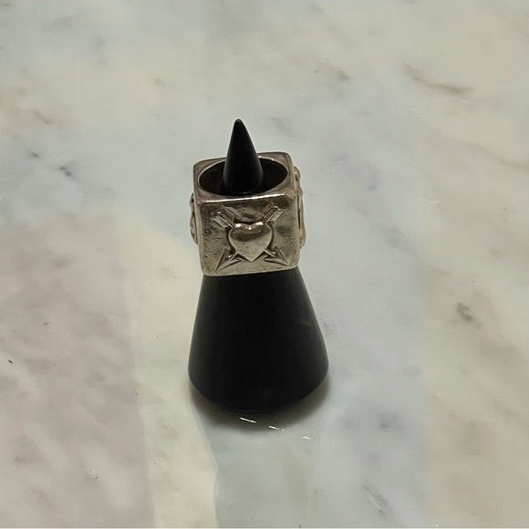 Vivienne Westwood - Cube Ring - Picture 8 of 8